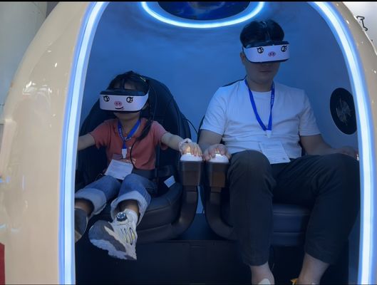 Eğlenceli Uzay Kapsülü 2 Kişilik VR Sinema Simülatörü | Özel 360° Dönen Kapsül, Çift Ekran Kontrolü, 20+ Özel Oyun, DPVR Gözlükleri ve Çoklu Efektler – SKYFUN Üreticisi